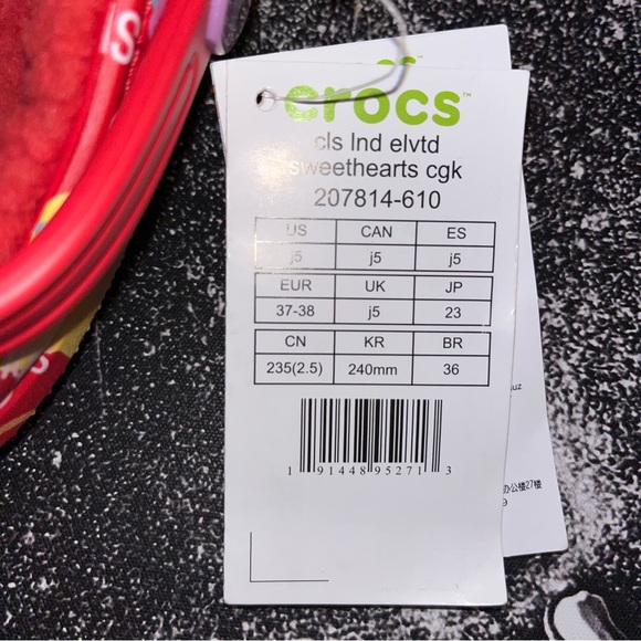 NWT Crocs - Picture 11 of 12